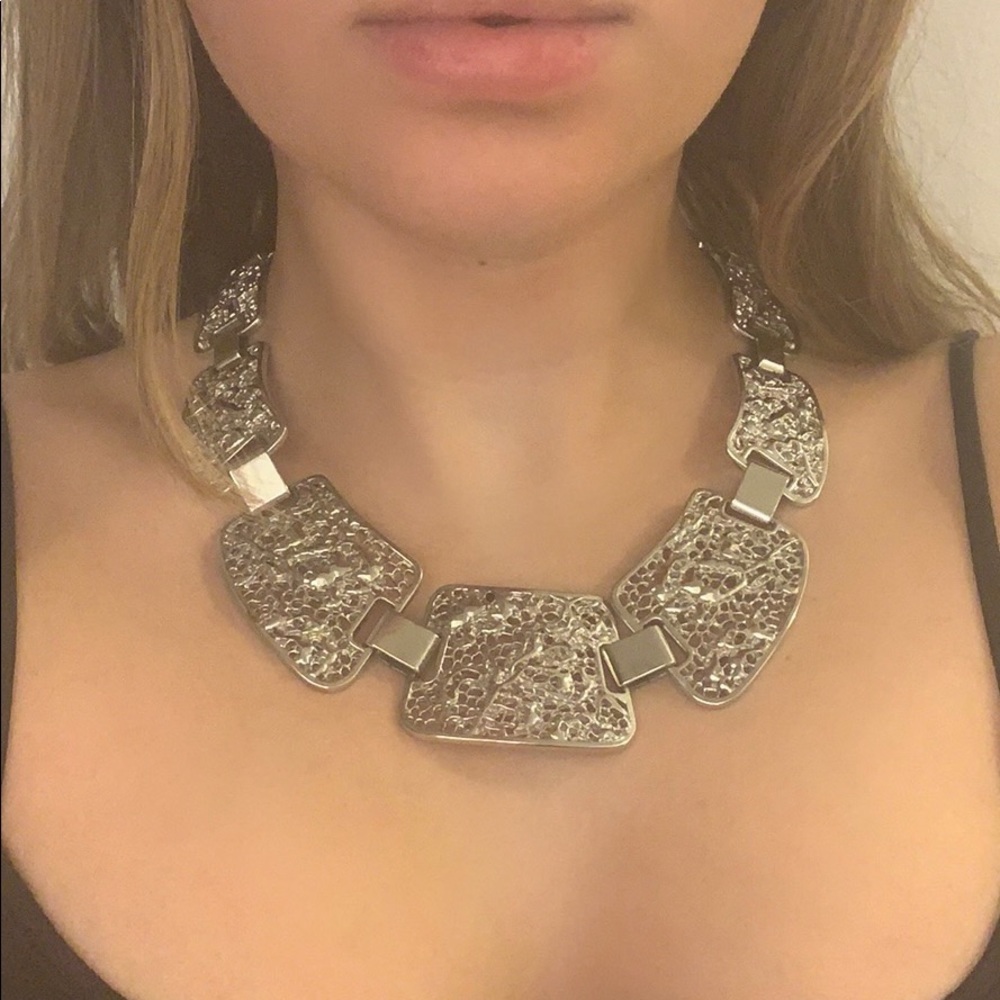 Silver BCBG MaxAzria Necklace w Intricate Detail